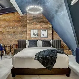 1595 Dr Peinfeld By Ellegancia *** Montreal